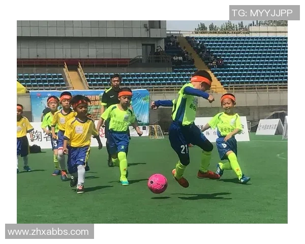 深圳小足球星崛起 未来之星激励少年奋勇拼搏追逐梦想