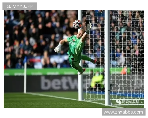 足球球星救球撞裆事件引发热议精彩瞬间令人捧腹不禁